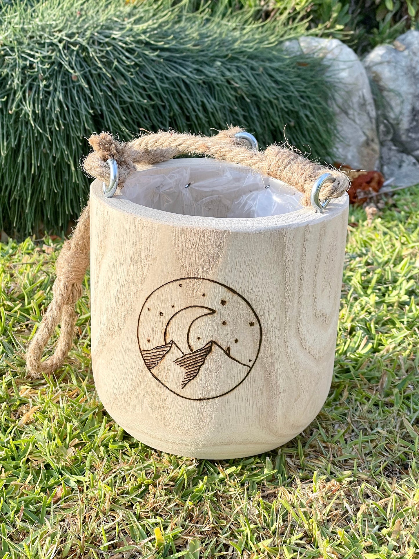 Wilderness Hanging Pot