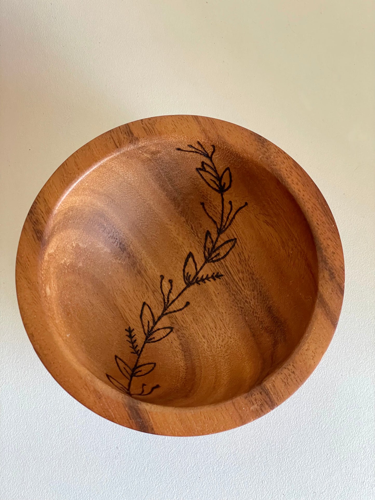 Woodburnt Vine Serving Bowl